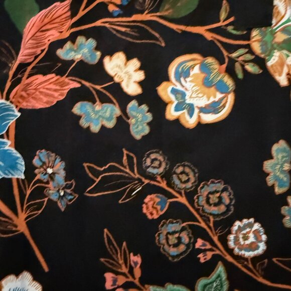 Daniel Rainn BUNDLE Long Sleeved Peach  + Black Floral Top M 2 for 1 - Picture 7 of 7